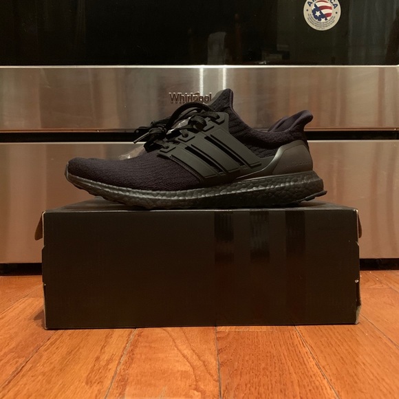 NWT Miadidas Ultraboost Blk Xeno Reflective10.5 DS - Picture 7 of 9